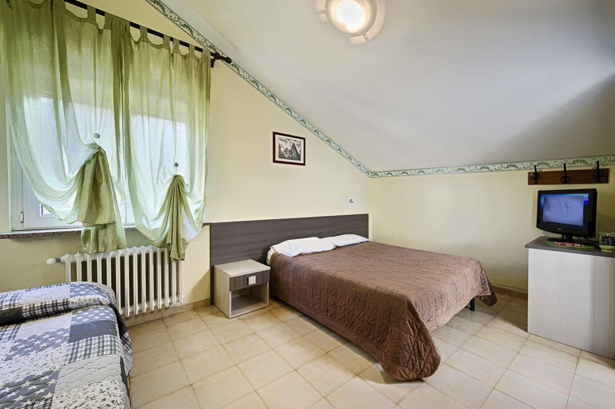 Albergo Mancuso Del Voison Aosta Exterior photo