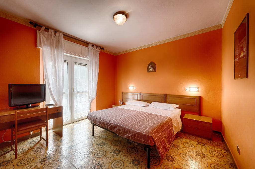 Albergo Mancuso Del Voison Aosta Exterior photo